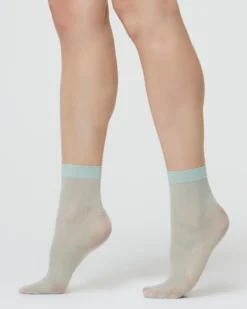 CALZINO VELATO CAROL CON MOTIVO RIGHE VERTICALI