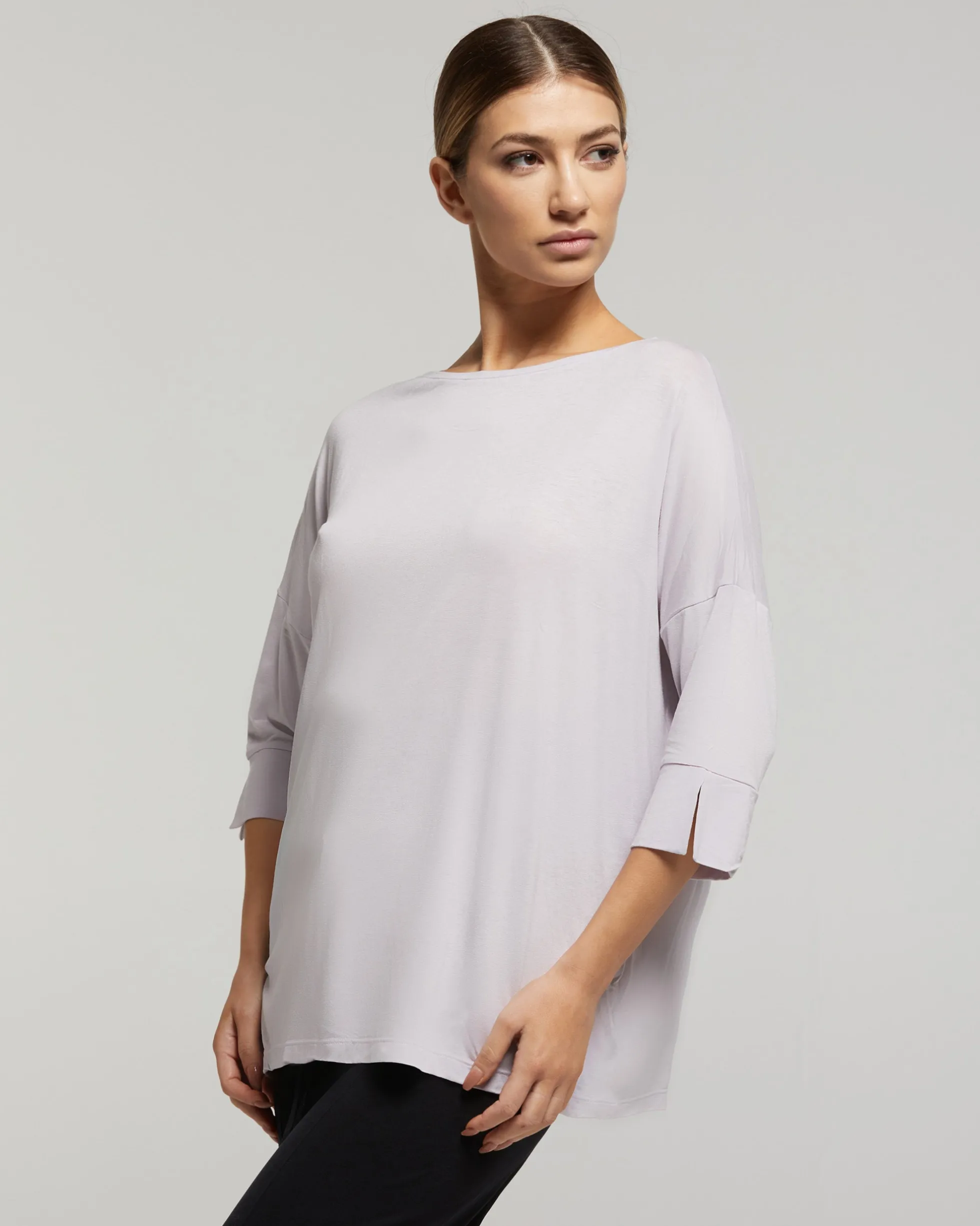 Maglia scollo barchetta in viscosa sostenibile vestibilità over
