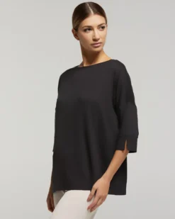 Maglia scollo barchetta in viscosa sostenibile vestibilità over