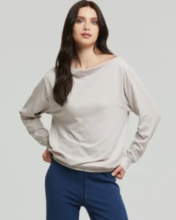 Maglia scollo barchetta seamless