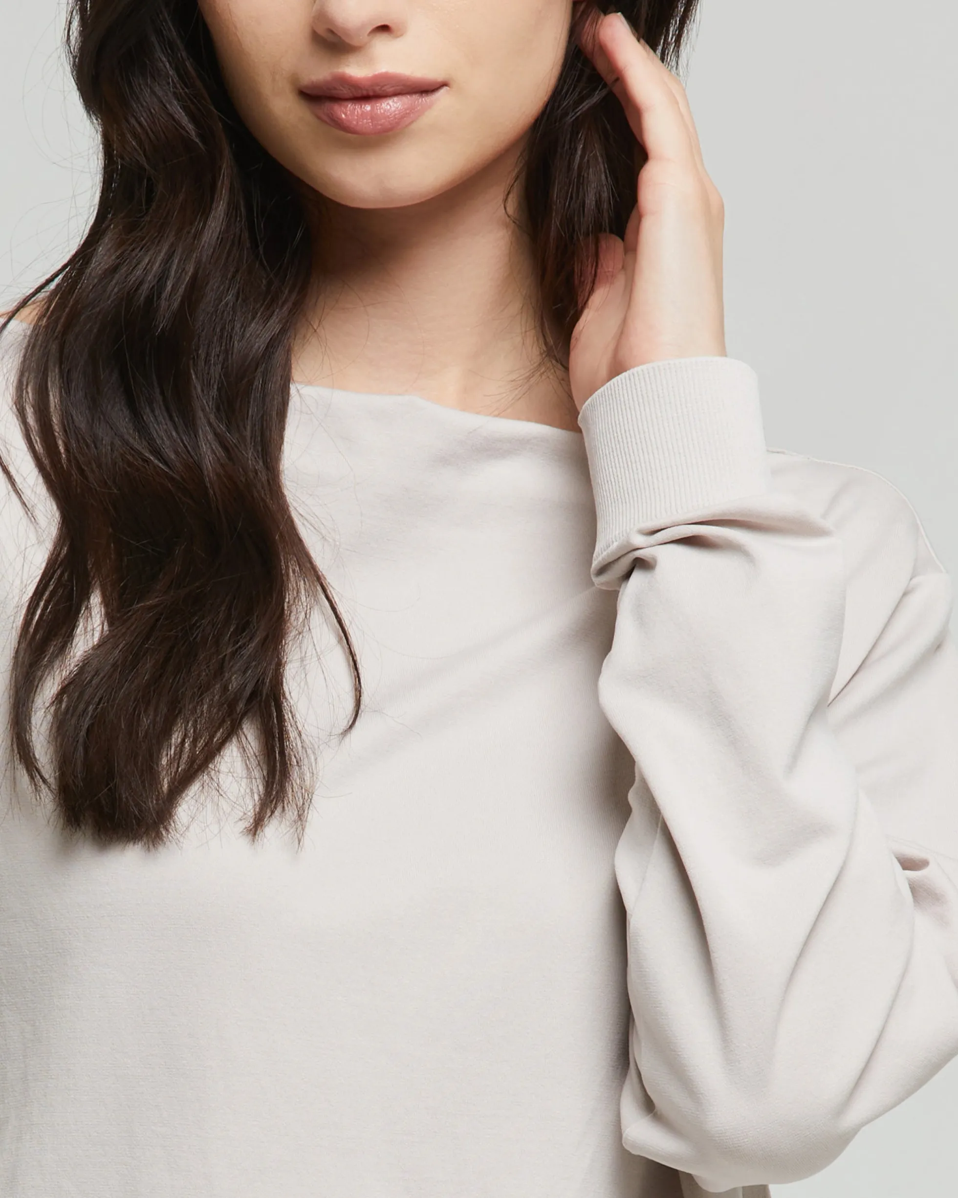 Maglia scollo barchetta seamless