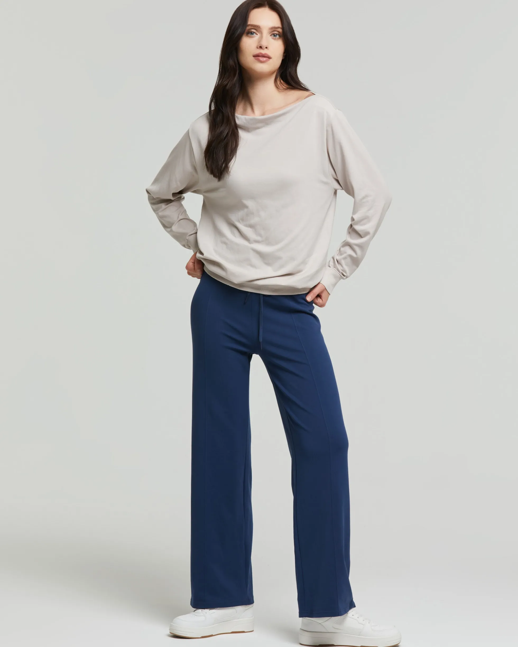 Maglia scollo barchetta seamless