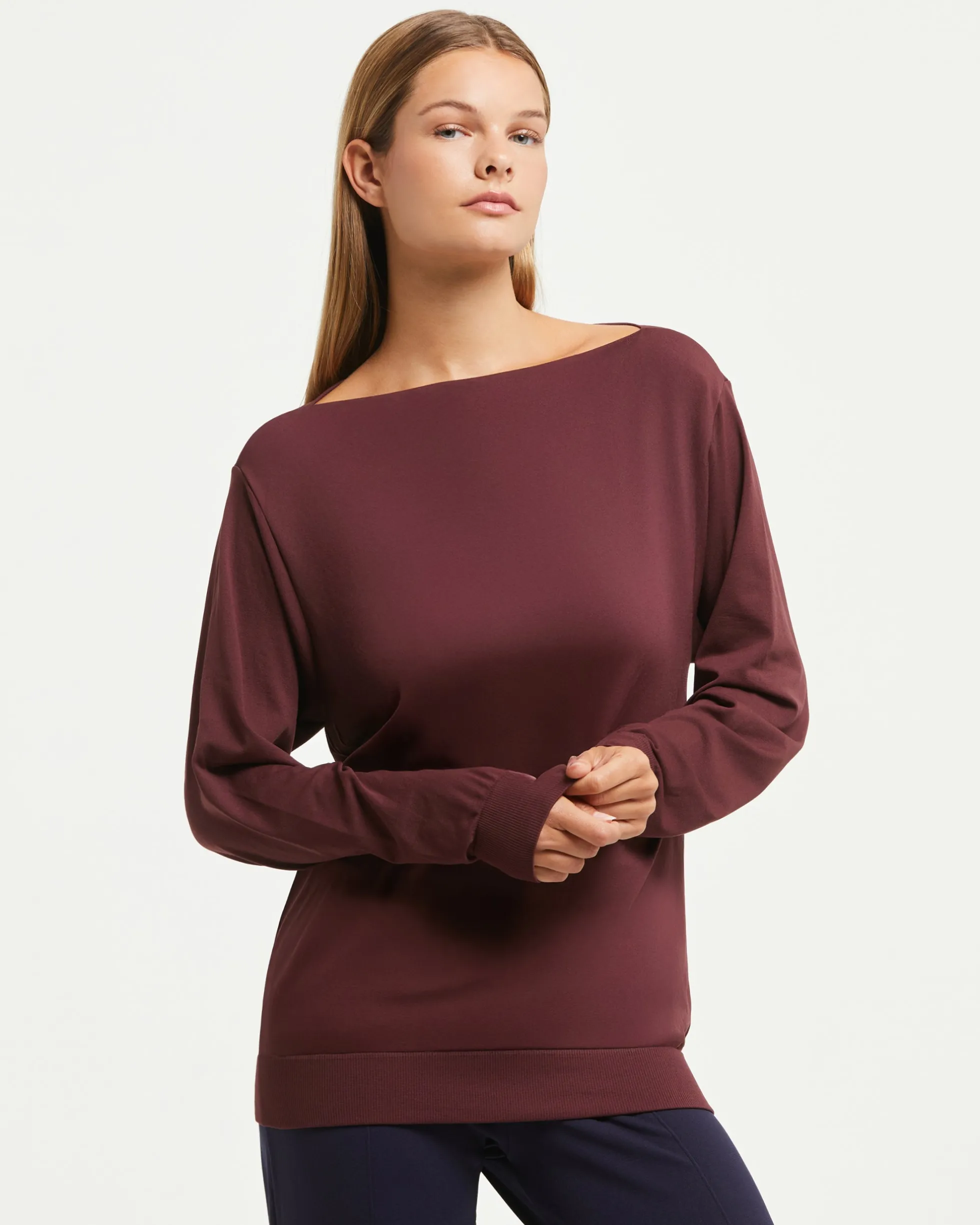 Maglia scollo barchetta seamless