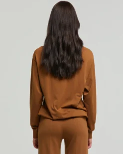 Maglia scollo barchetta seamless