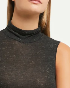 Maglia smanicata collo alto in modal cashmere con lamé